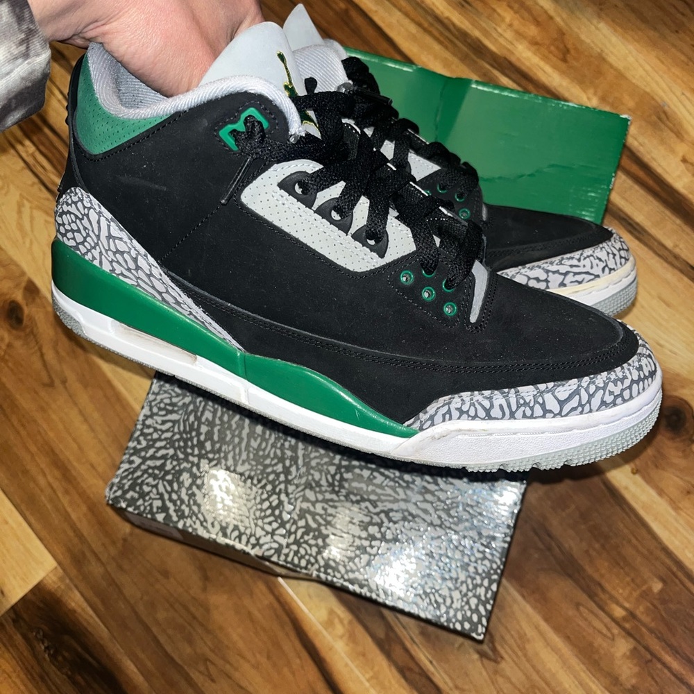 Jordan 3s